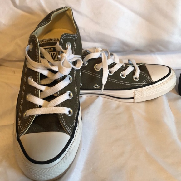 Fatigue green Converse Kids size 4 women’s size 6